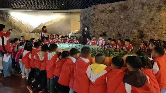 f45d7eb93d1ee1d72670e4cf1d5c202d.jpg f45d7eb93d1ee1d72670e4cf1d5c202d.jpg