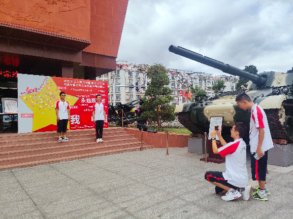 图片2.png 图片2.png